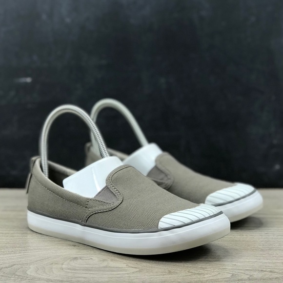 keen elsa slip on sneaker